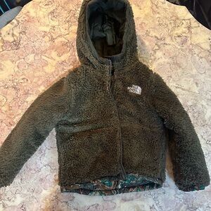 Boys3T reversible winter coat The North Face brand very good condition